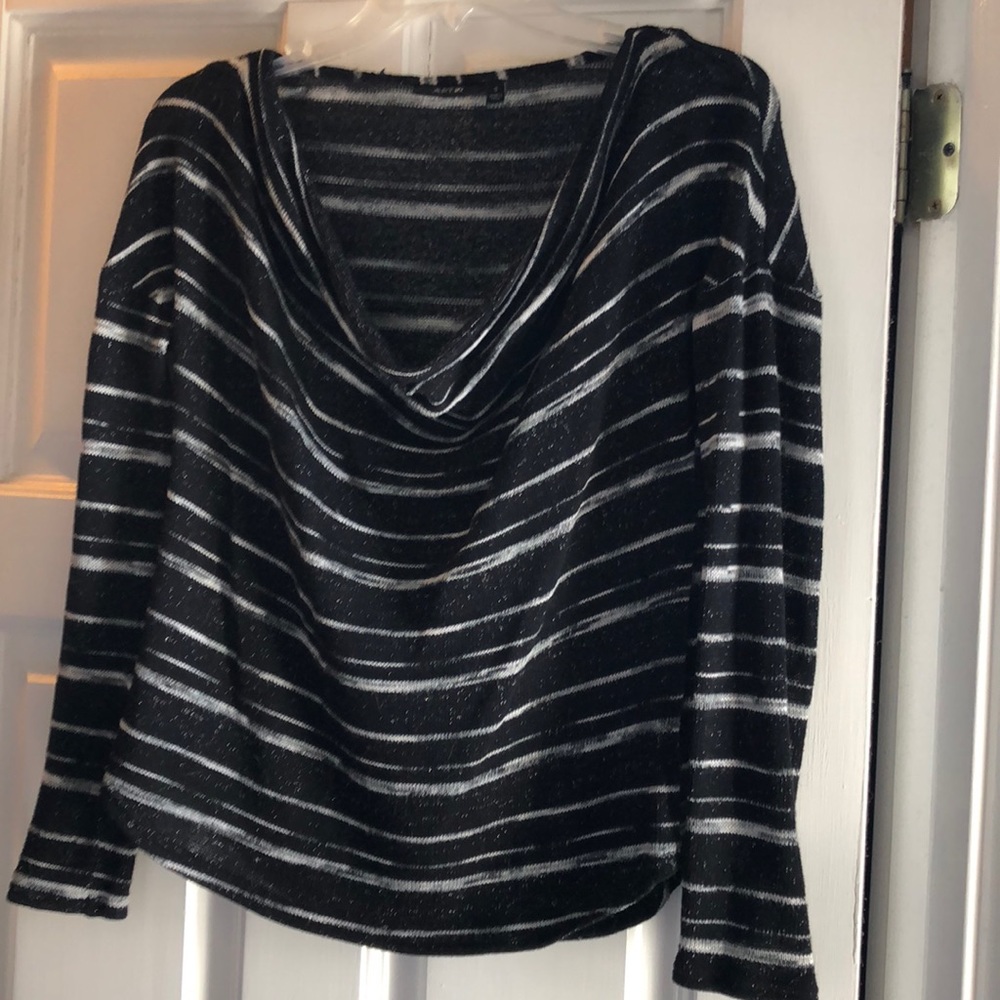 Long sleeve scoop neck sweater